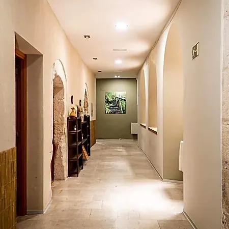 Hostel De Cuéllar